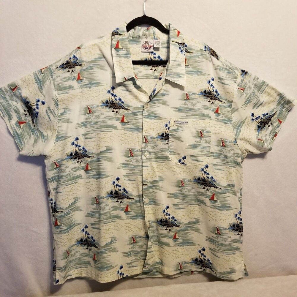 Bubba Gump Shrimp Co XXL Shirt Button Front Hawaiian Tropical Sailboat Resort